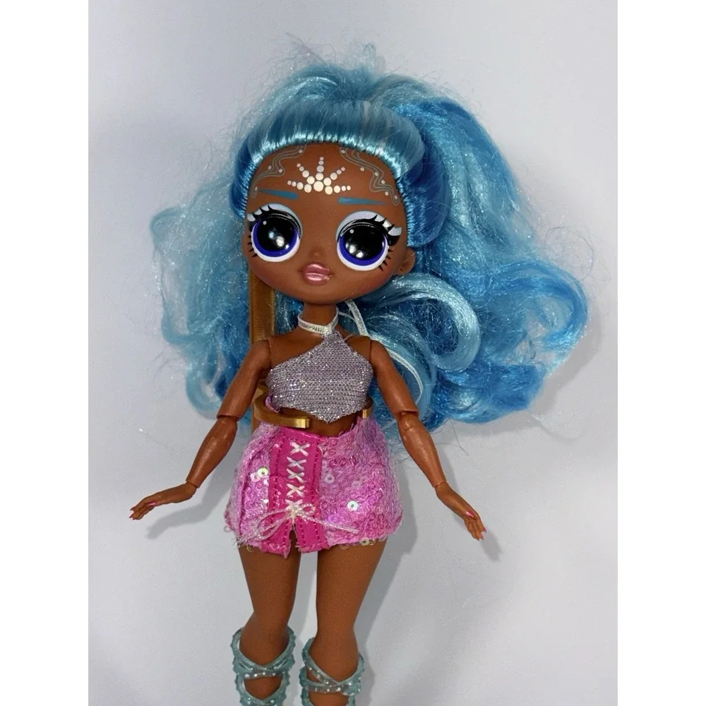 LOL Suprise OMG Queens Splash Beauty 10